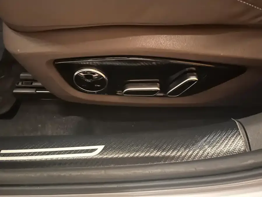 BYD Second-hand Han 2023 EV Champion Edition 715KM Front-wheel Drive Premium Edition 2024 — миниатюра 3