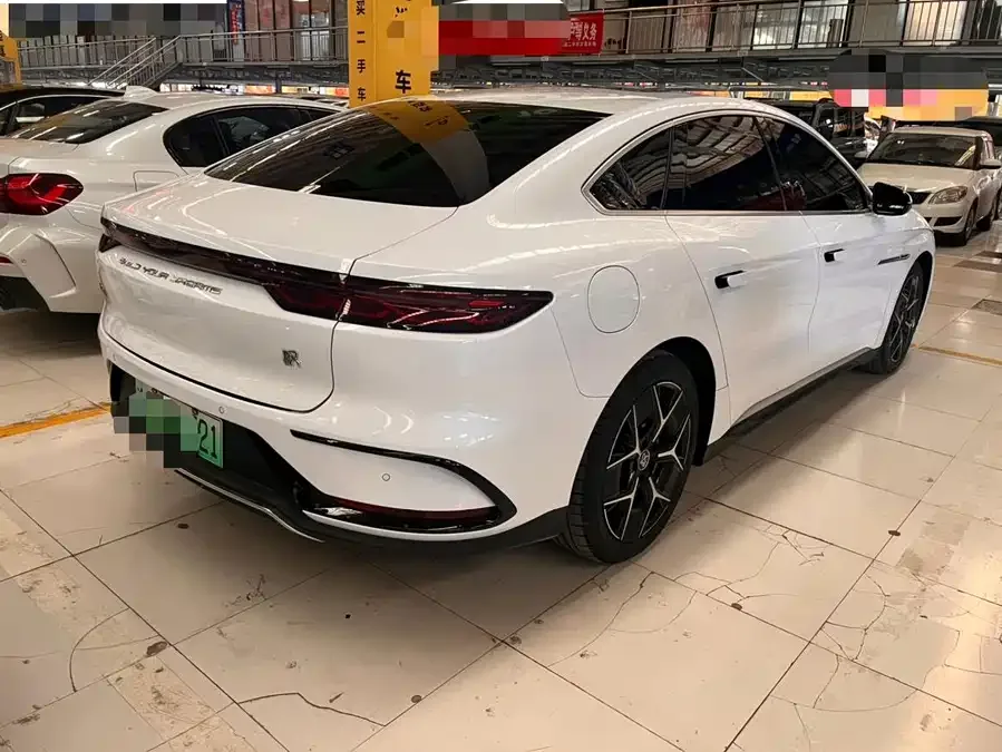 BYD Second-hand Han 2023 EV Champion Edition 715KM Front-wheel Drive Premium Edition 2024 — миниатюра 4