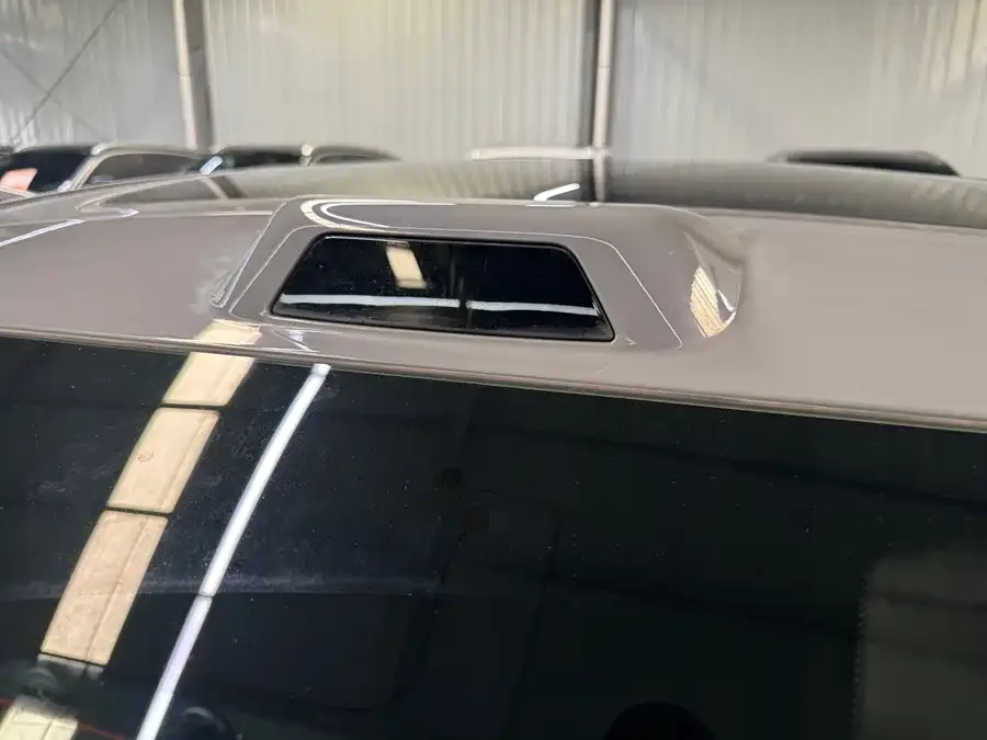 BYD Second-hand Han 2025 DM-i Intelligent Driving Edition 125KM Premium Edition 2025 — миниатюра 3
