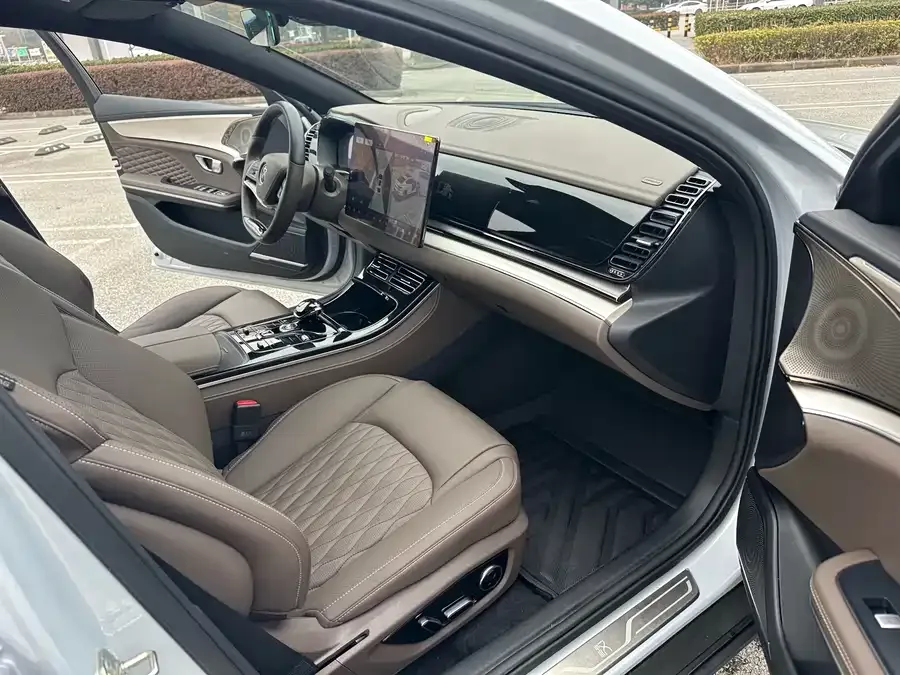 BYD Second-hand Han 2024 EV Honor Edition 506KM Front-wheel Drive Premium 2024 — миниатюра 2