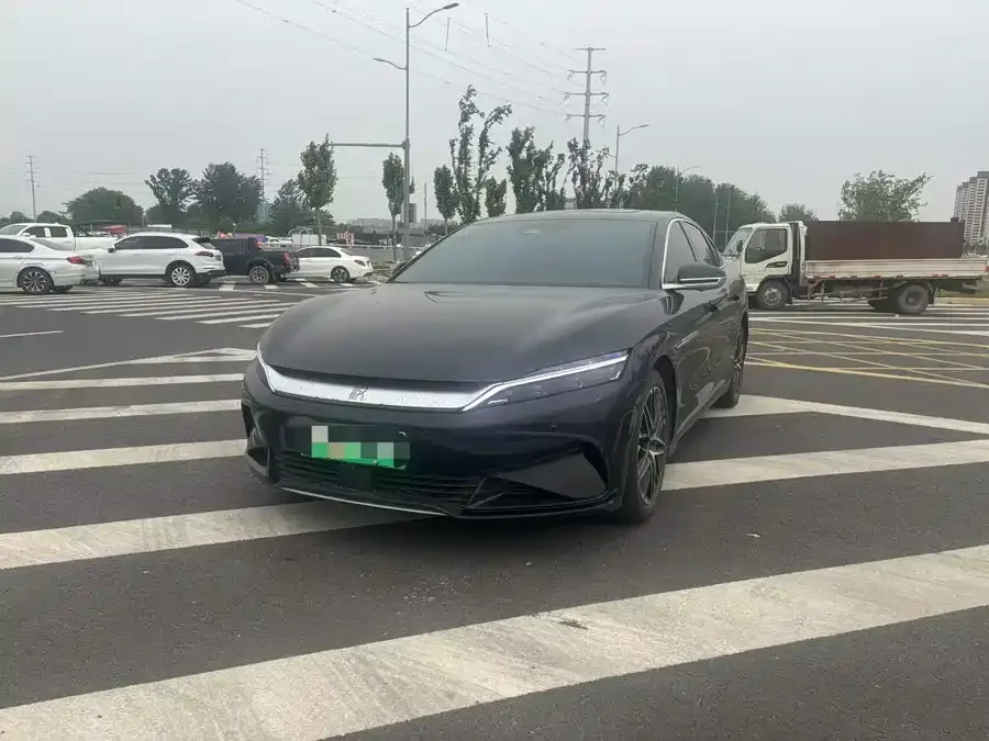 BYD Second-hand Han 2024 EV Honor Edition 605KM Front-wheel Drive Premium 2024 — фото 1, купить с доставкой в Москву