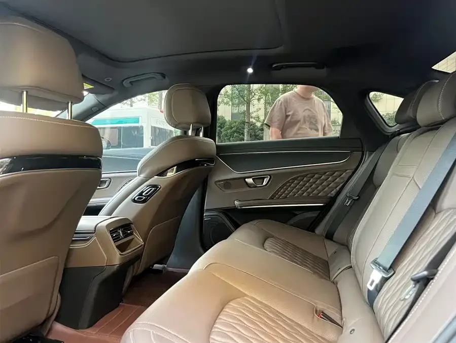 BYD Second-hand Han 2023 EV Champion Edition 605KM Front-wheel Drive Premium 2023 — миниатюра 2