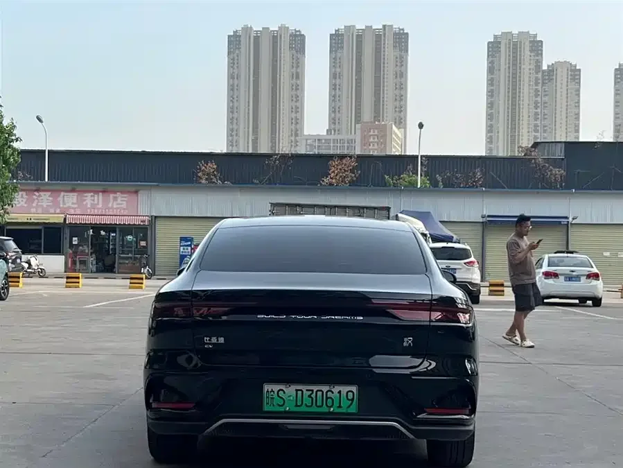 BYD Second-hand Han 2023 EV Champion Edition 605KM Front-wheel Drive Premium 2023 — миниатюра 5
