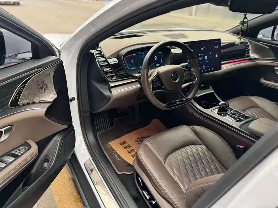 BYD Second-hand Han 2022 EV Genesis Edition 610KM 4WD Premium Edition 2022 — миниатюра 4