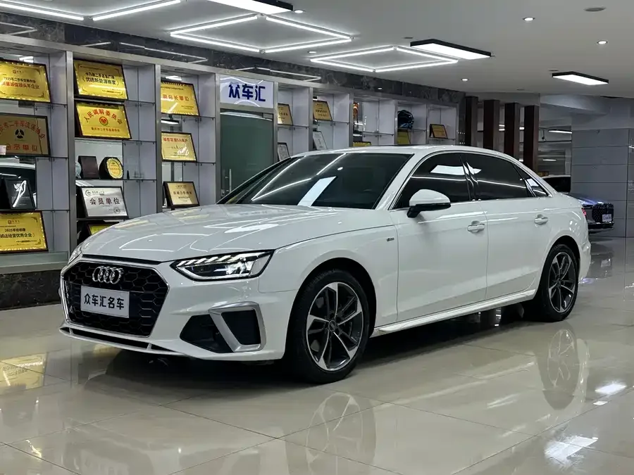 Audi a4 l 2023