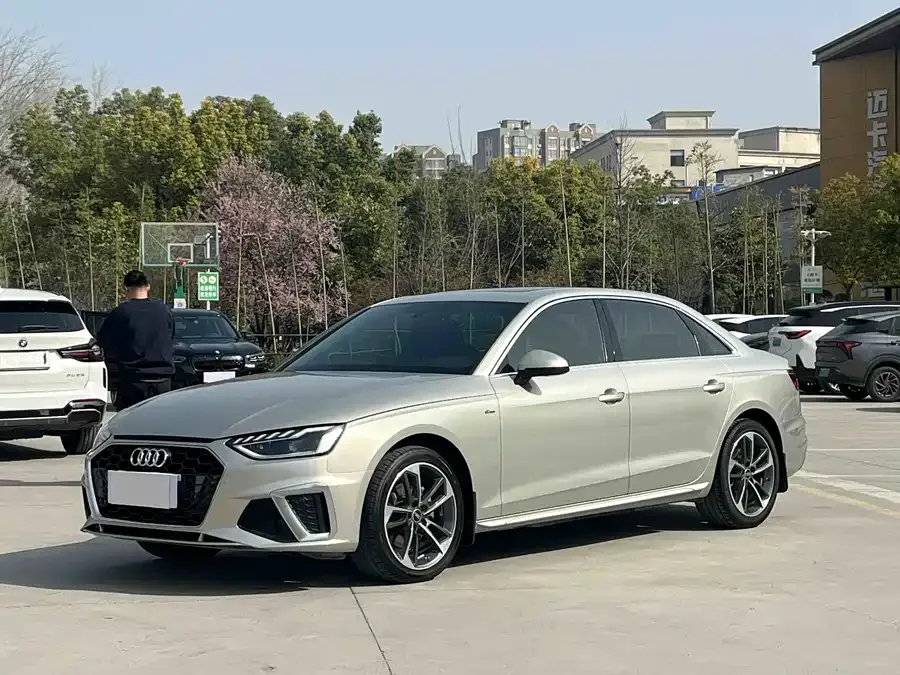 Audi a4 l 2024