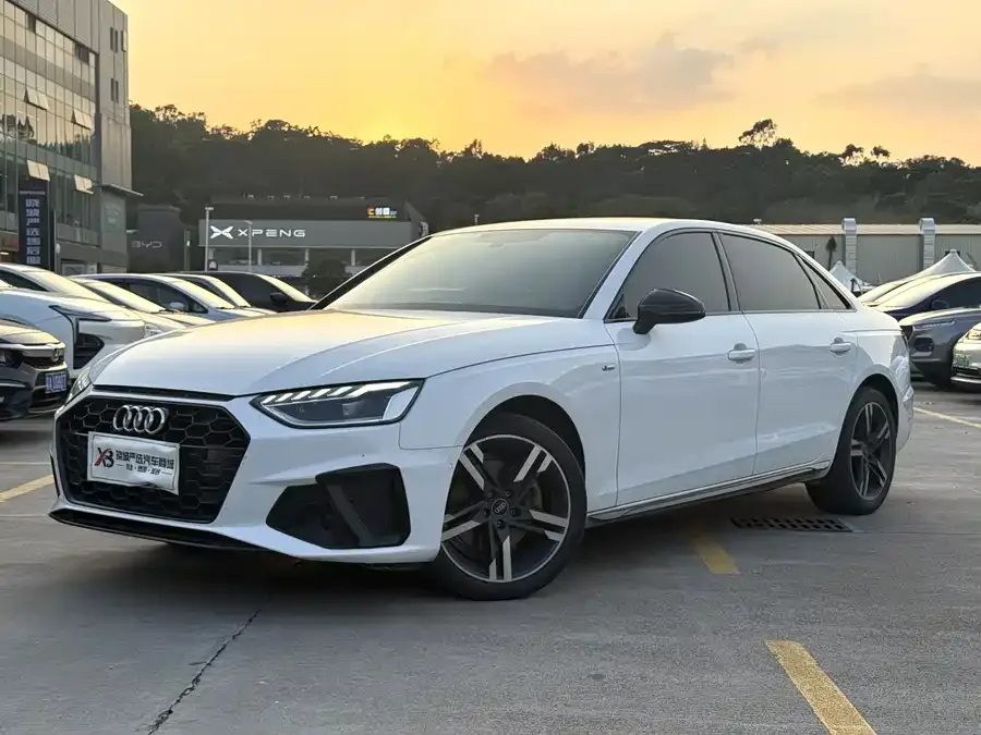 Audi a4 l 2023