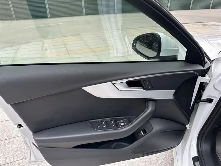 Audi a4 l 2023 40 TFSI Fashion Dynamic Edition 2024 — миниатюра 4