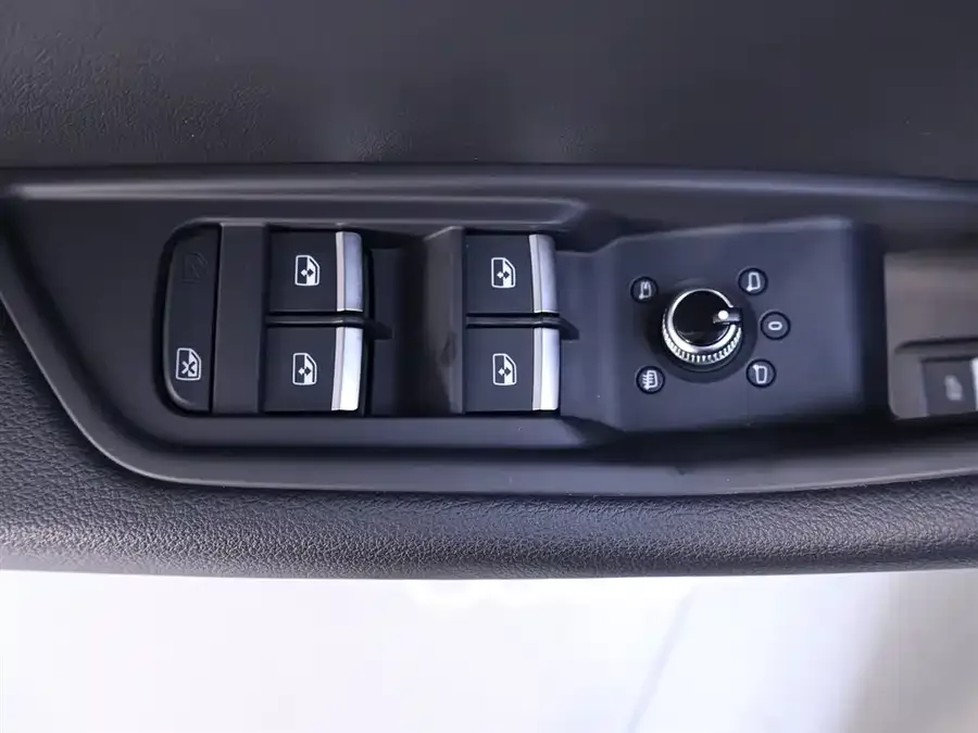 Audi a4 l 2023 40 TFSI Fashion Dynamic Edition 2023 — миниатюра 5