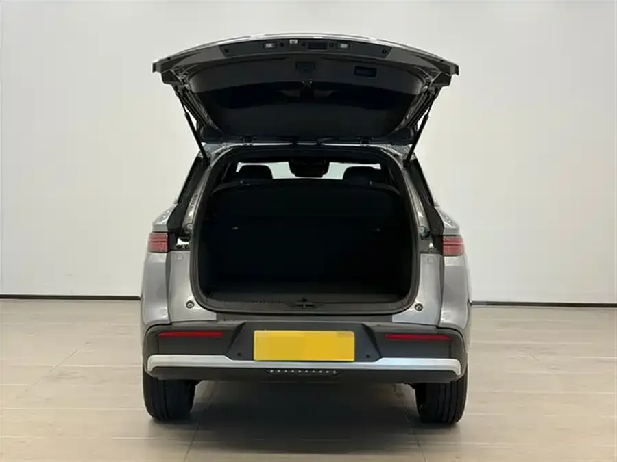 BYD Song Pro New Energy Song Pro New Energy 2025 Second Generation Intelligent Driving Edition DM-i 75KM Leading Edition 2025 — миниатюра 3