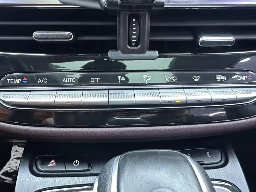 GAC Trumpchi M6 Trumpchi M6 2021 PRO 270T DCT Premium Edition 2022 — миниатюра 4
