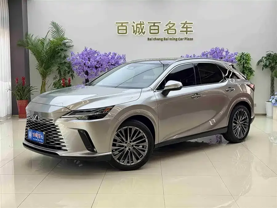 Lexus RX 2023