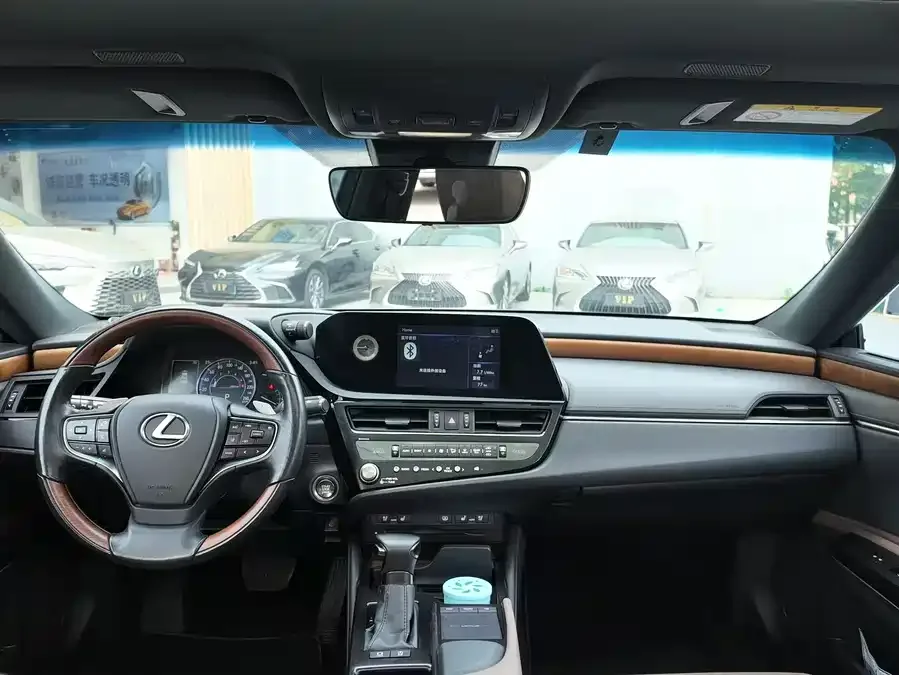 Lexus ES 2020 200 Luxury Edition 2022 — миниатюра 5