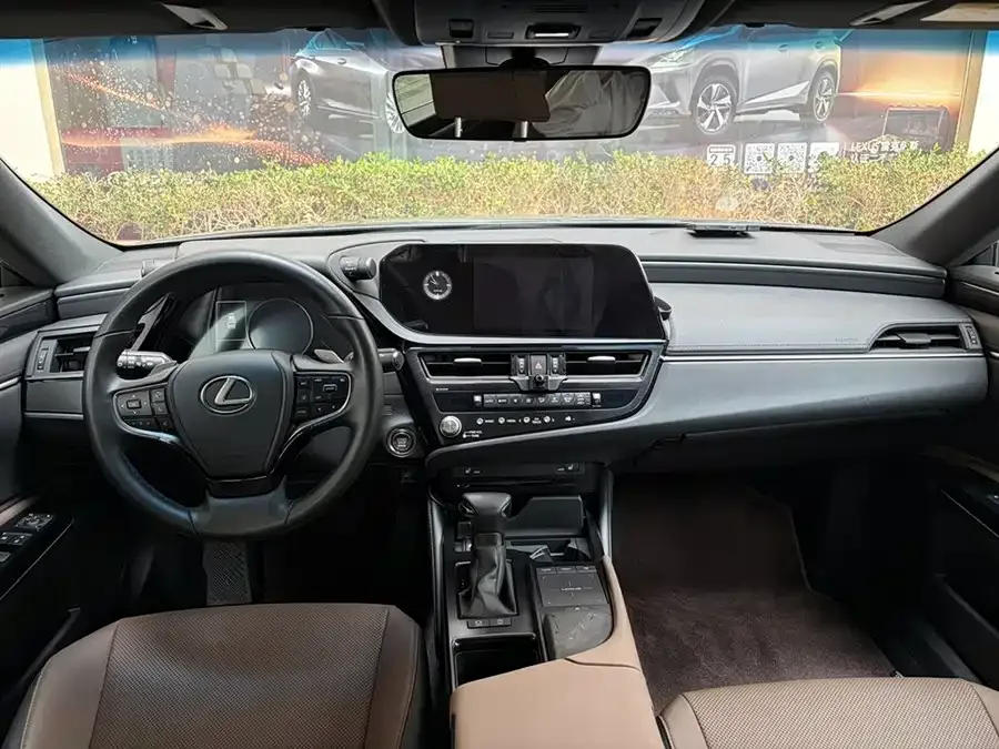 Lexus ES 2022 260 Excellence Edition 2022 — миниатюра 4