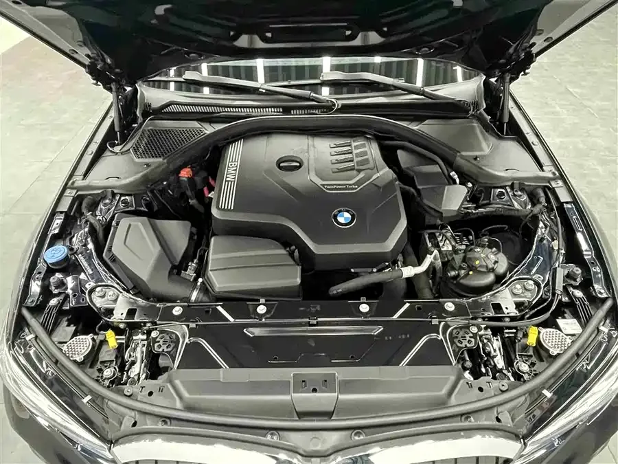 BMW 3 Series BMW 3 Series 2022 facelift 325i M Sport package 2022 — миниатюра 2