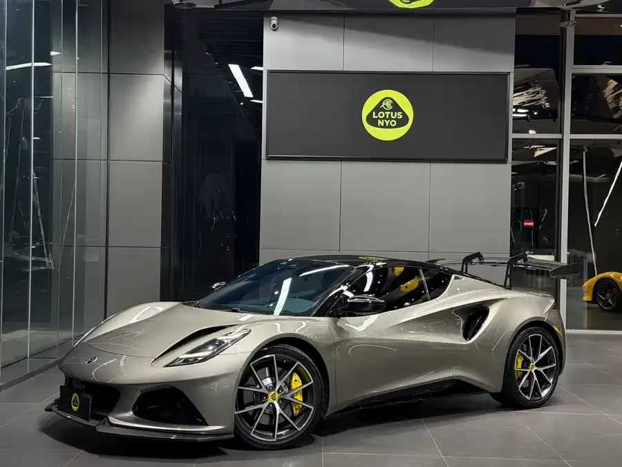 Lotus EMIRA 2024