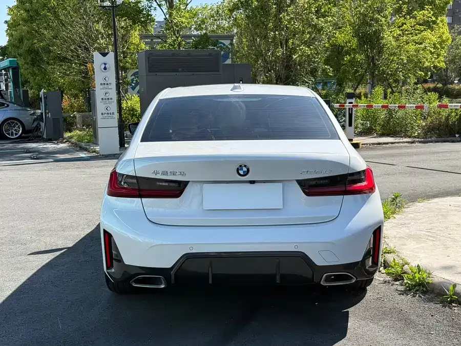BMW 3 Series BMW 3 Series 2023 325Li M Sport Package 2023 — миниатюра 4