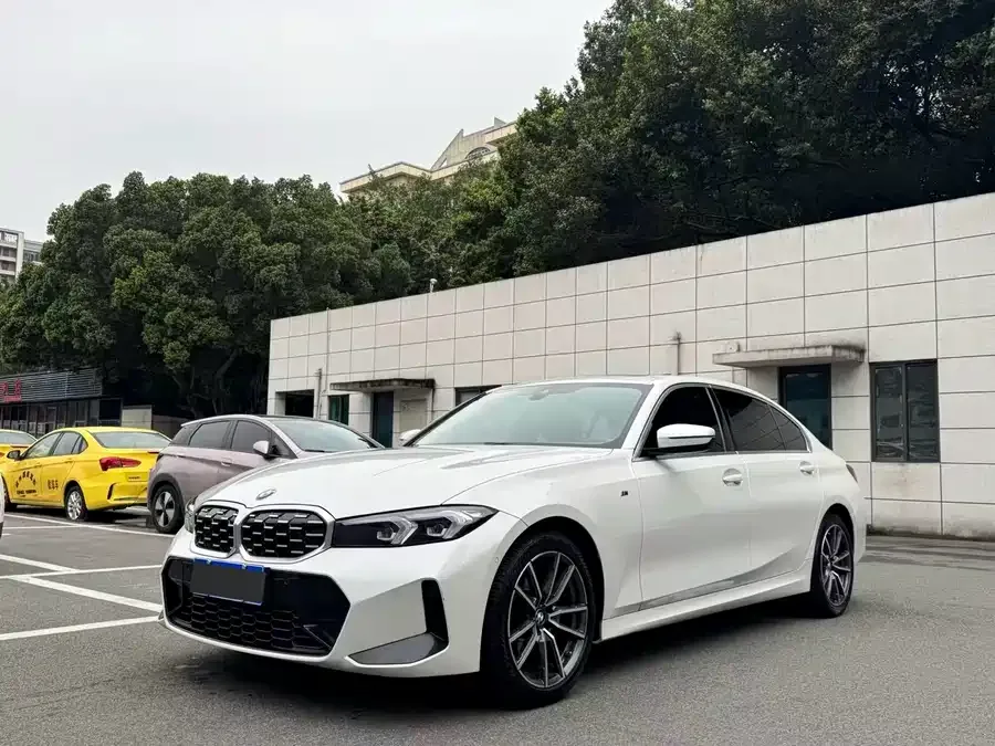 BMW 3 Series 2023