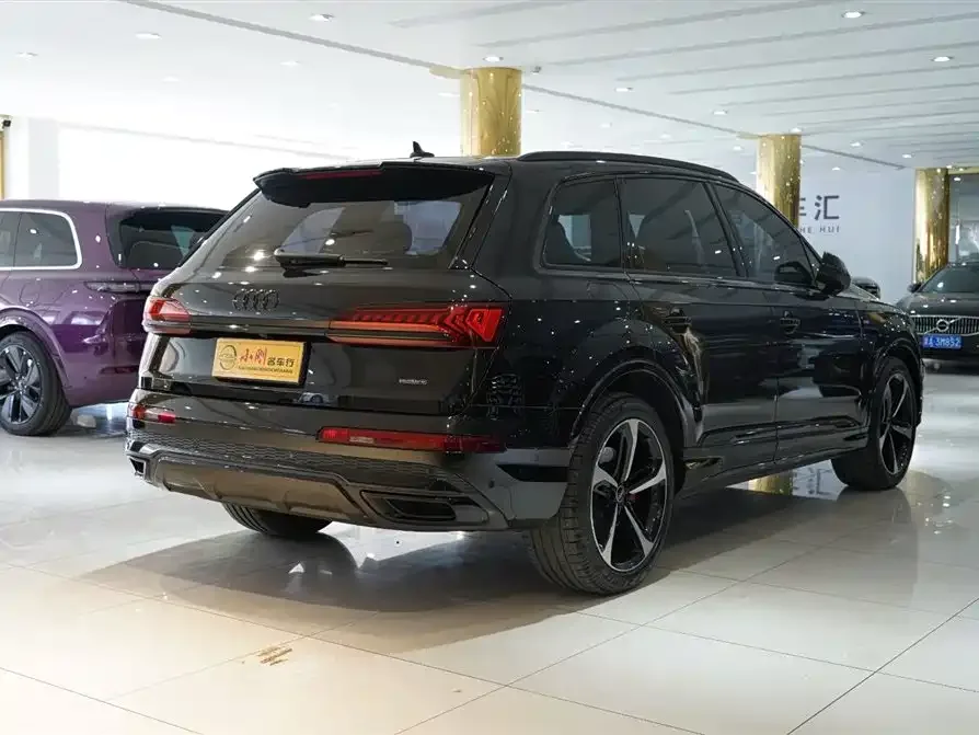 Audi Q7 2022 55 TFSI quattro S line Ice and Snow Sports Edition 2022 — миниатюра 5