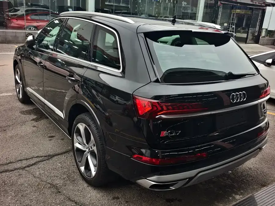 Audi Q7 2021 55 TFSI quattro S line Premium Edition 2022 — миниатюра 5