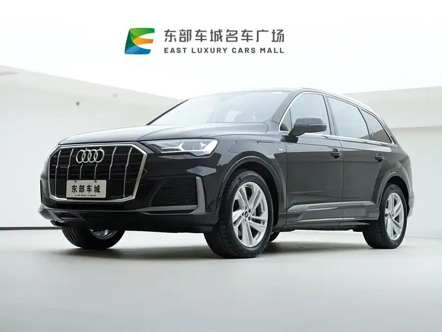 Audi Q7 2023 45 TFSI quattro S line sports model 2023 — фото 1, купить с доставкой в Москву