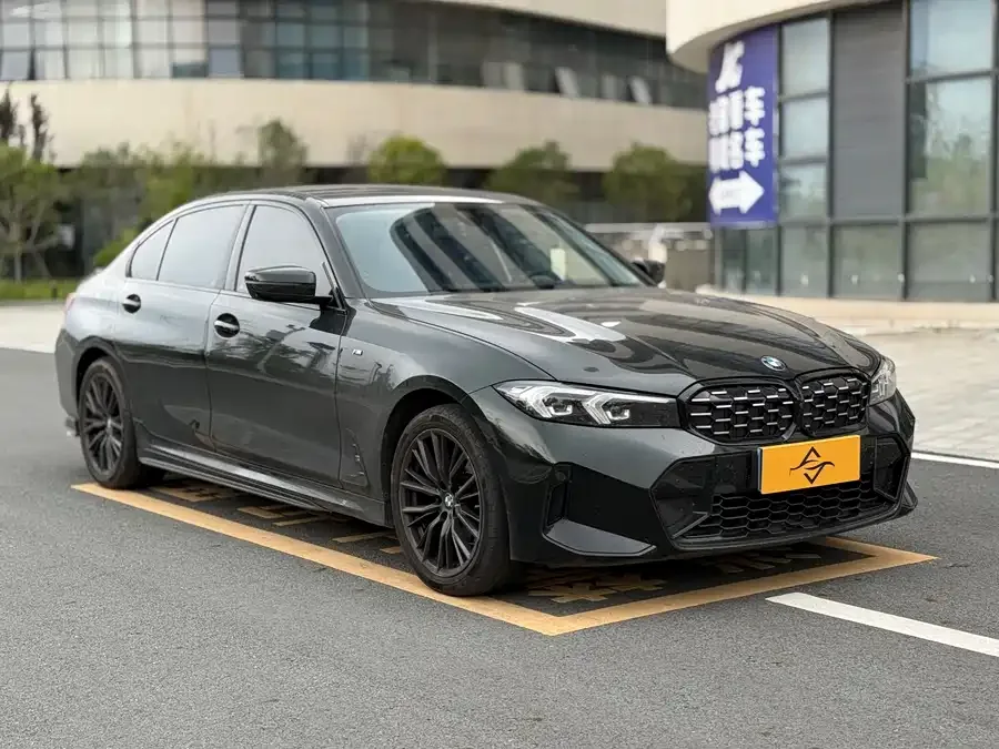 BMW 3 Series 2023