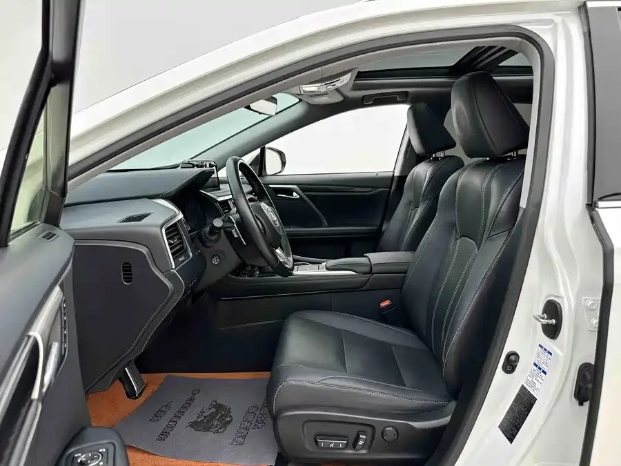 Lexus RX 2020 facelift 300 four-wheel drive elegant version 2022 — миниатюра 5