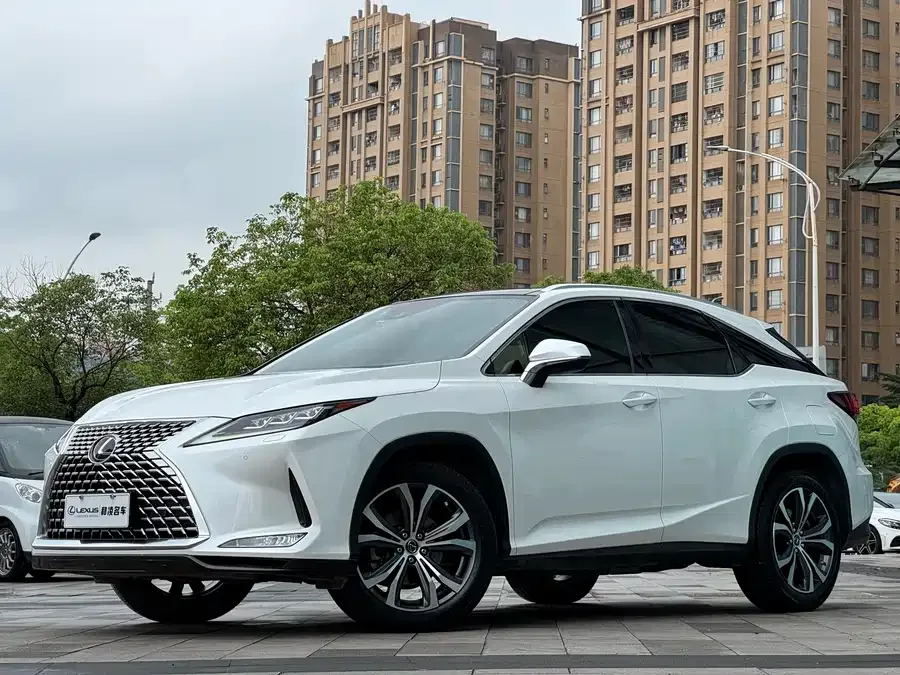 Lexus RX 2022
