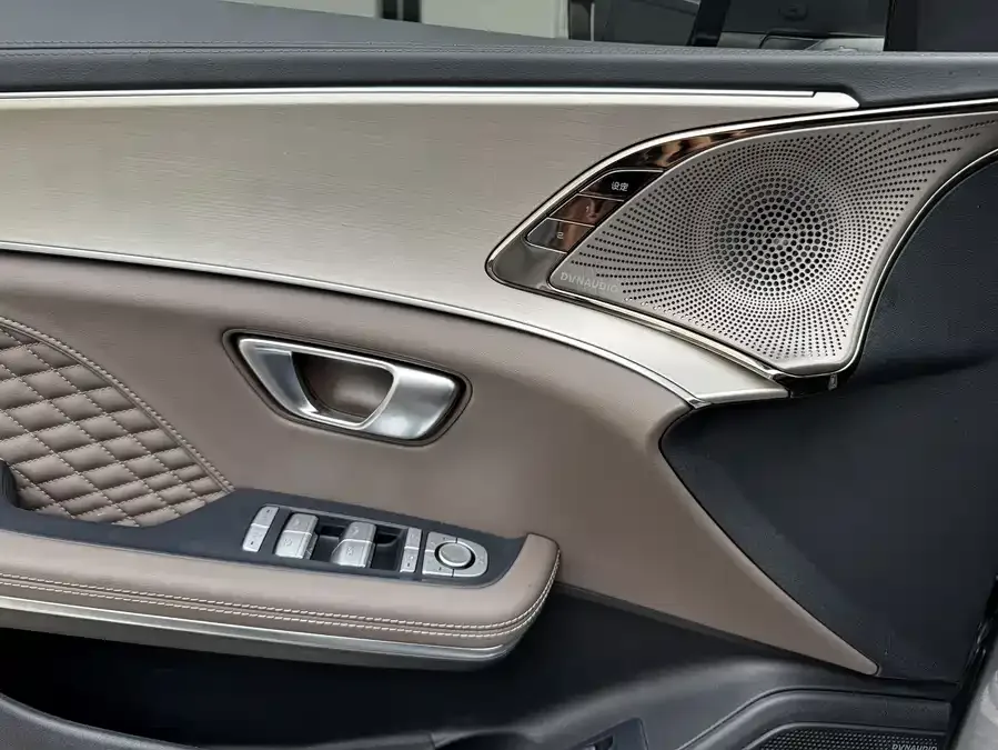 BYD Second-hand Han 2022 DM-i 121KM Premium Edition 2022 — миниатюра 3