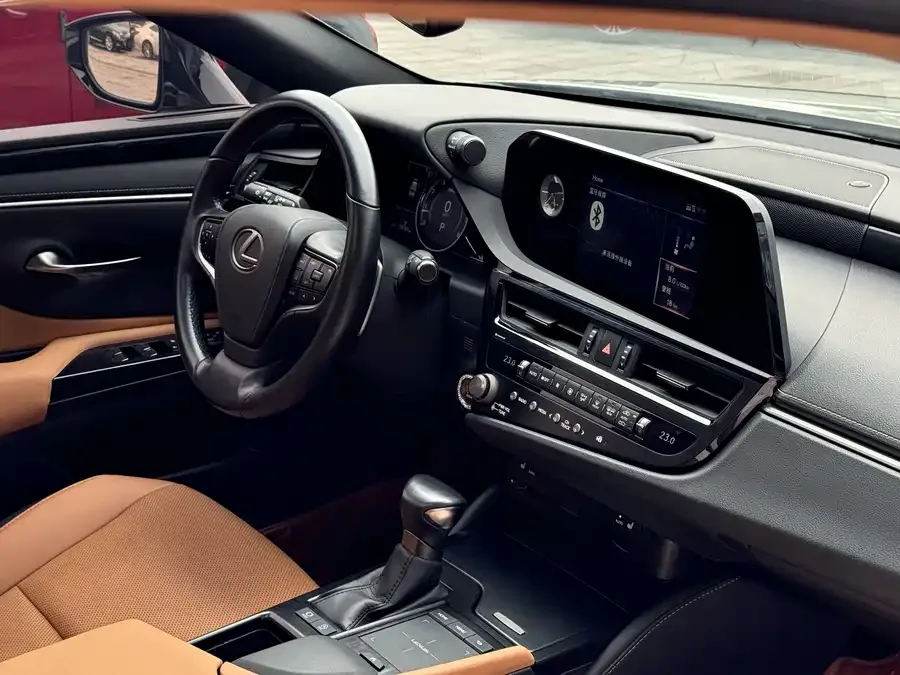 Lexus ES 2021 260 Excellence Edition 2022 — миниатюра 4