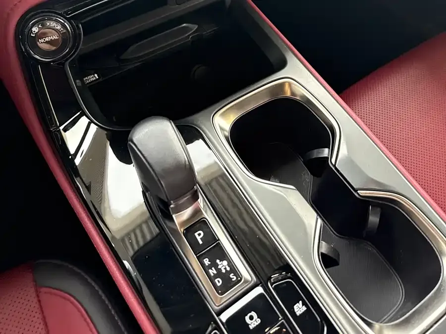 Lexus NX 2022 350h front-wheel drive Chuangyue Edition 2023 — миниатюра 4