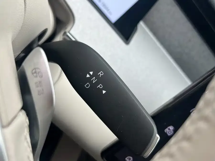 BYD Han L Han L 2025 EV 701KM LiDAR Premium Edition 2025 — миниатюра 4