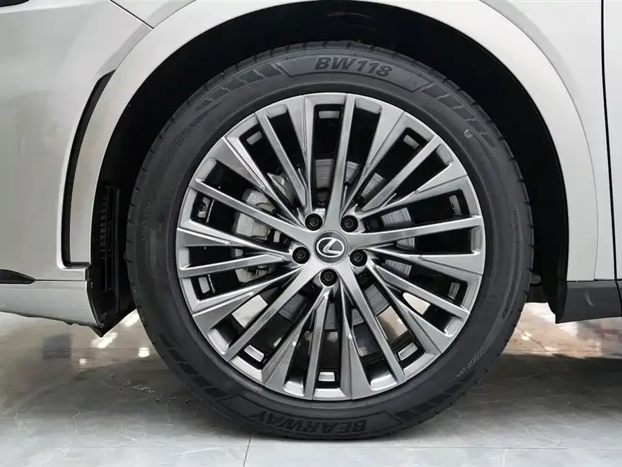Lexus RX 2023 350h 4WD Pure Edition 2023 — миниатюра 2