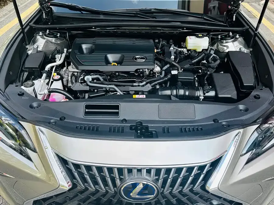 Lexus ES 2021 300h Premium Edition 2022 — миниатюра 4