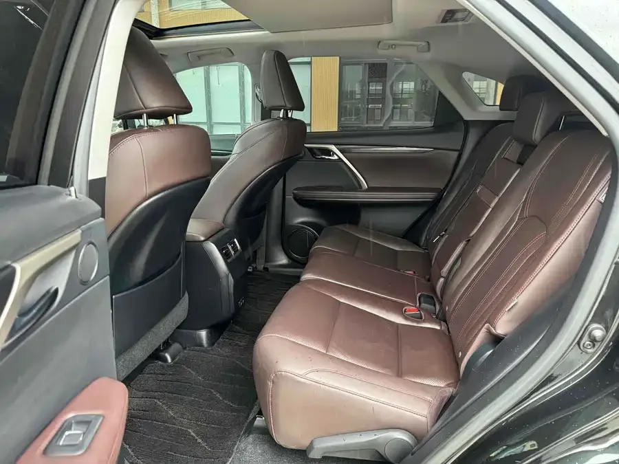 Lexus RX 2020 facelift 300 four-wheel drive elegant version 2022 — миниатюра 2