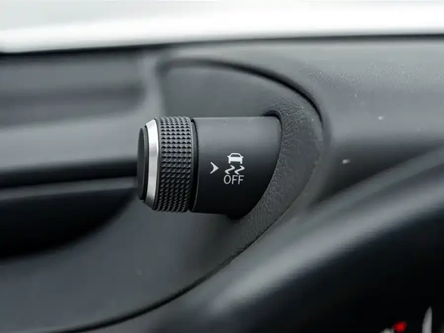 Lexus ES 2023 200 Excellence Edition 2023 — миниатюра 4
