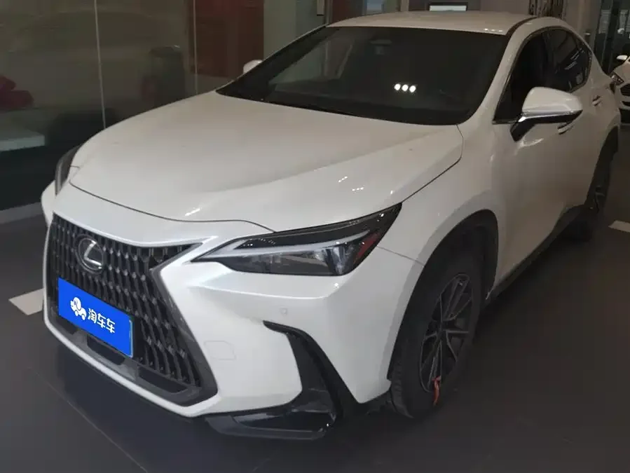Lexus NX 2023