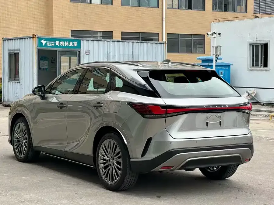 Lexus RX 2023 350h 4WD Pure Edition 2023 — миниатюра 3