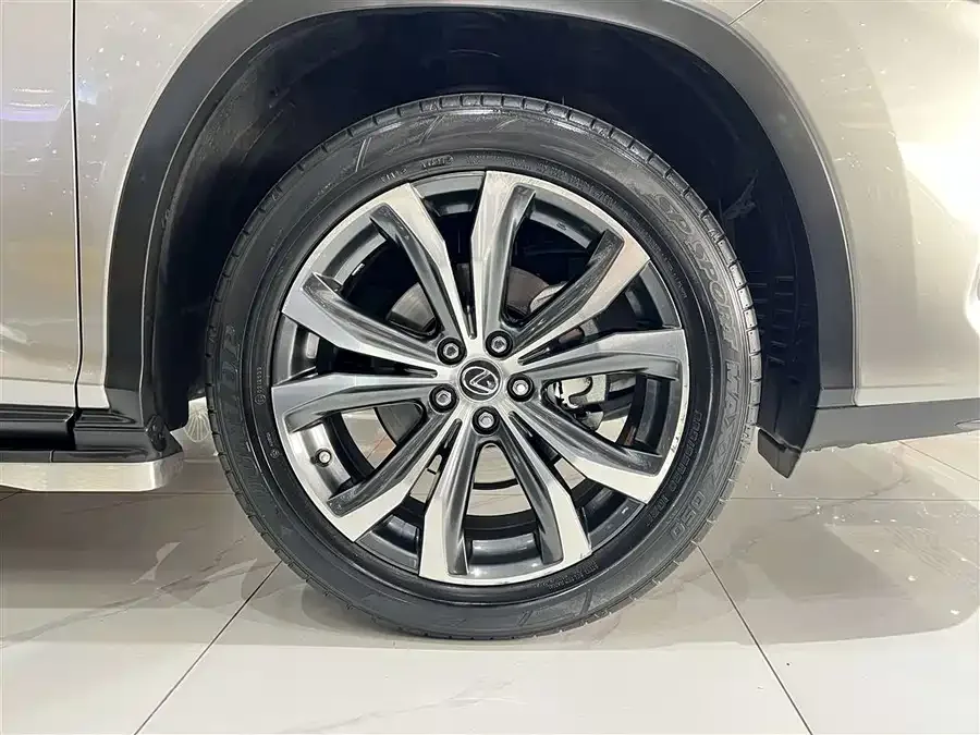 Lexus RX 2020 facelift 300 four-wheel drive elegant version 2022 — миниатюра 3