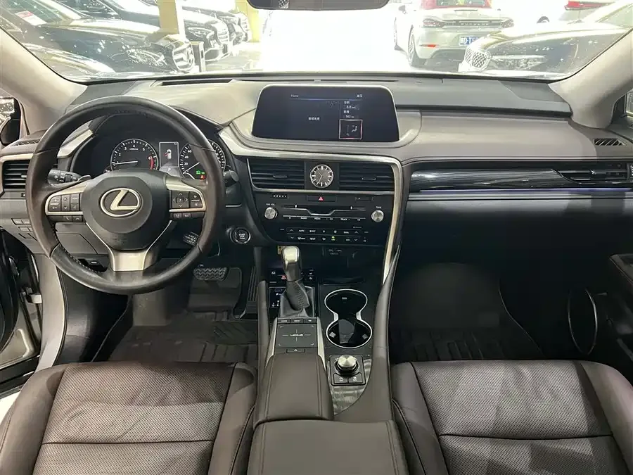 Lexus RX 2020 facelift 300 four-wheel drive elegant version 2022 — миниатюра 4