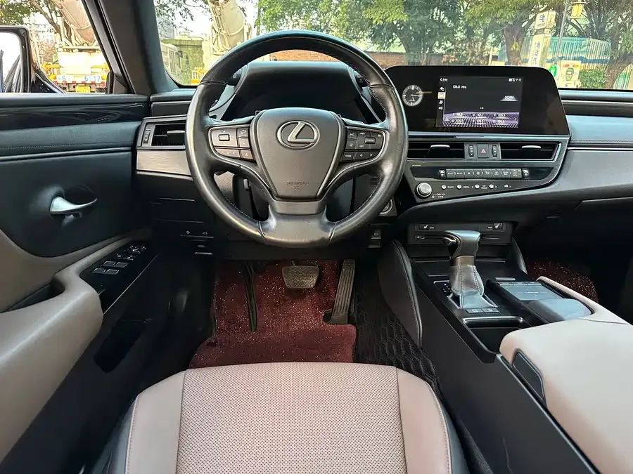 Lexus ES 2022 200 Excellence Edition 2022 — миниатюра 5