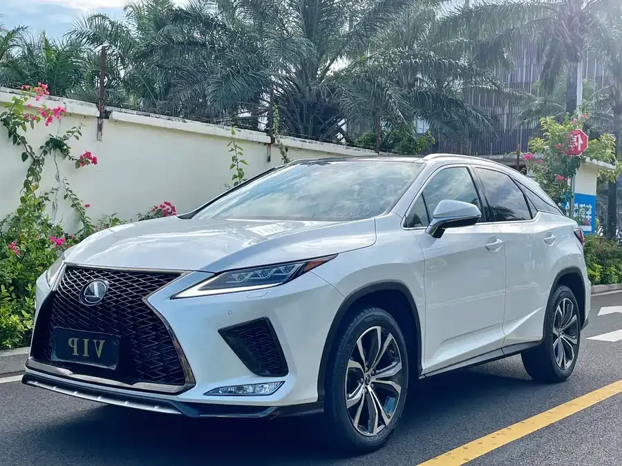 Lexus RX 2022