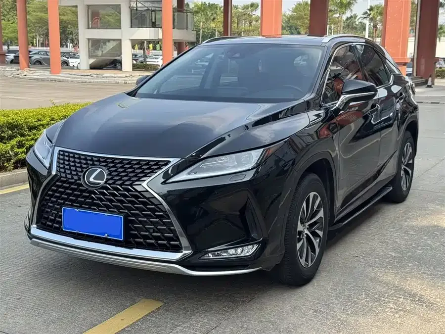 Lexus RX 2020 facelift 300 two-wheel drive comfort version 2022 — фото 1, купить с доставкой в Москву