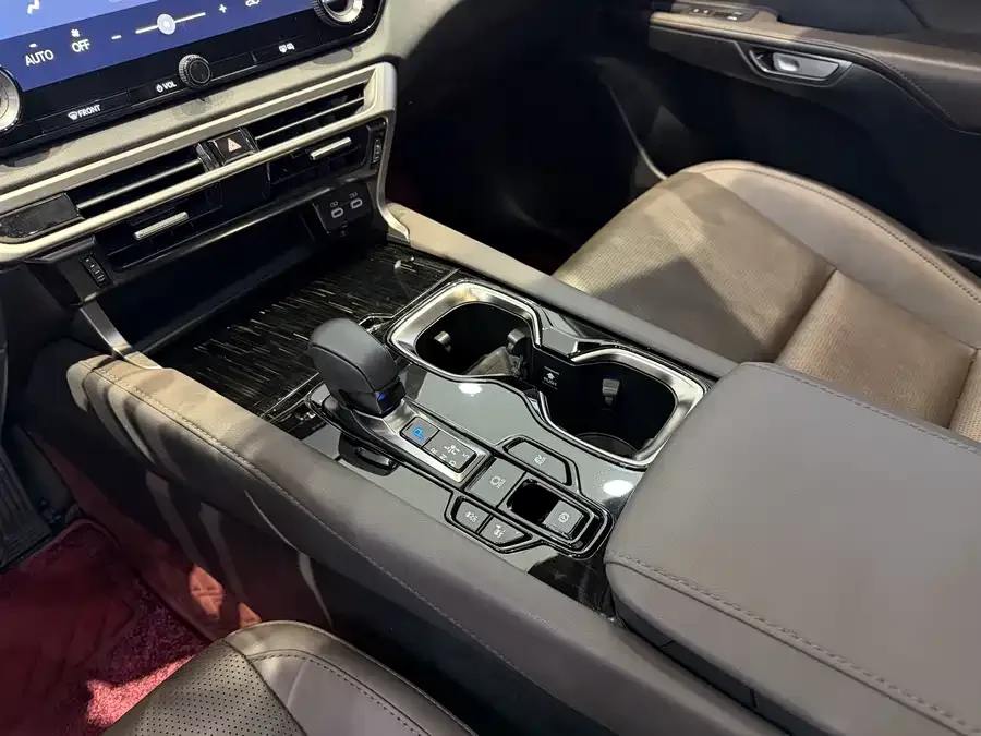 Lexus RX 2023 350h 4WD Pure Edition 2024 — миниатюра 3