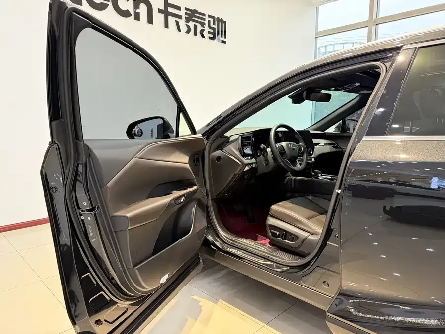 Lexus RX 2023 350h 4WD Pure Edition 2024 — миниатюра 5