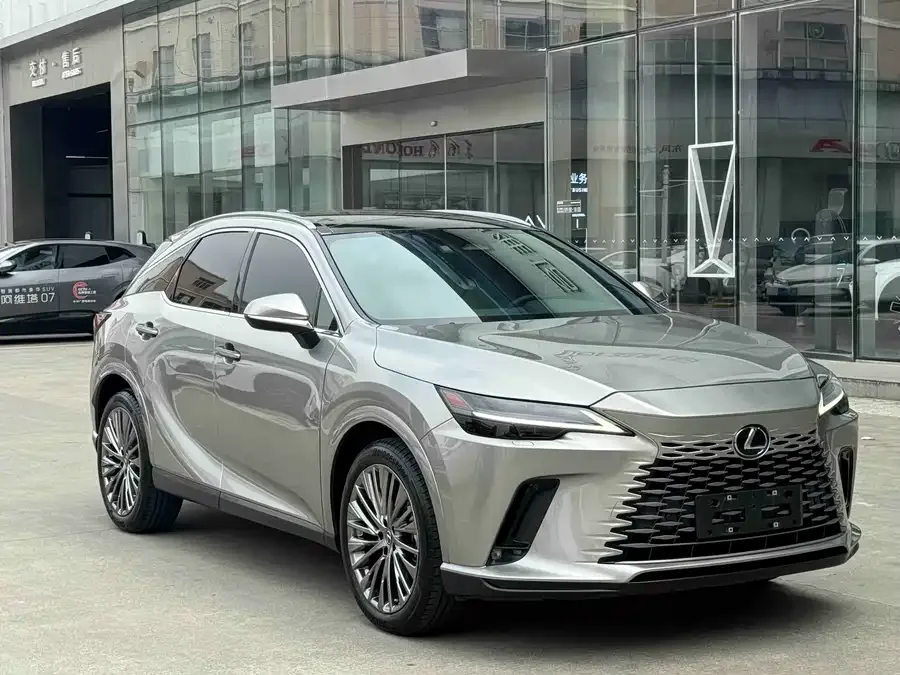 Lexus RX 2023