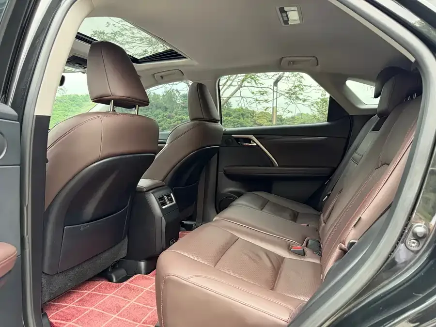 Lexus RX 2020 facelift 300 two-wheel drive comfort version 2022 — миниатюра 2