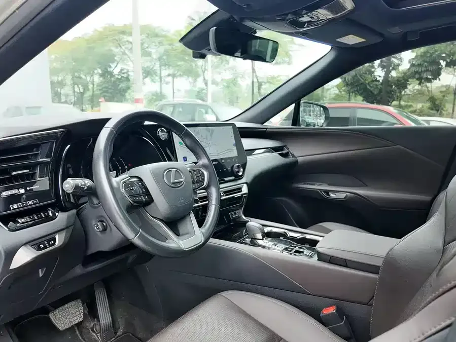 Lexus RX 2023 350h 4WD Pure Edition 2024 — миниатюра 2