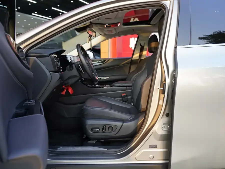 Lexus NX 2023 350h front-wheel drive Chuangyue Edition 2023 — миниатюра 2