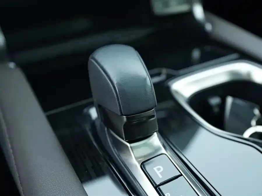 Lexus RX 2023 350h 4WD Pure Edition 2023 — миниатюра 3